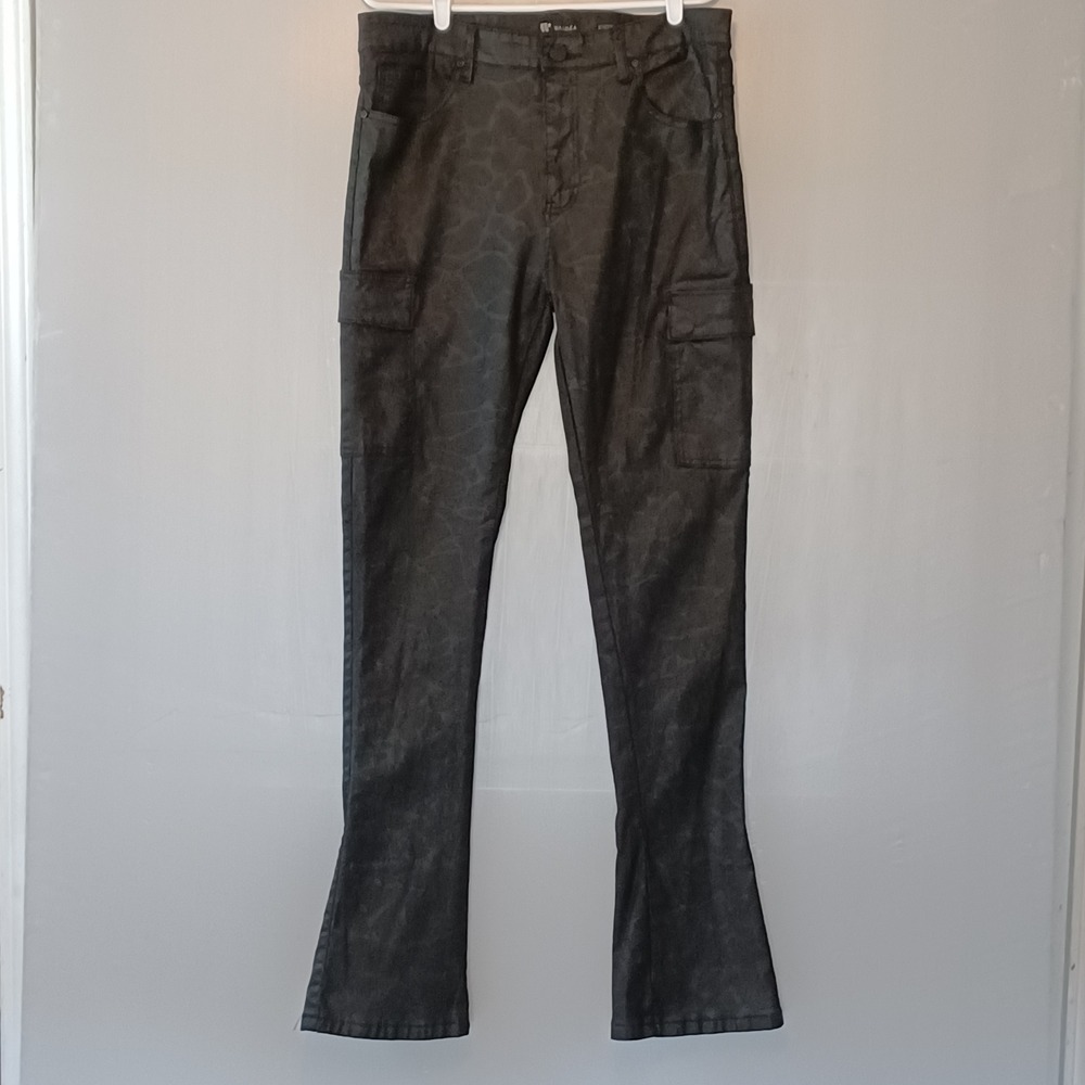 Waimea Cargo Pants Mens 36 Black Stacked Fit Boot Cut Hidden Design